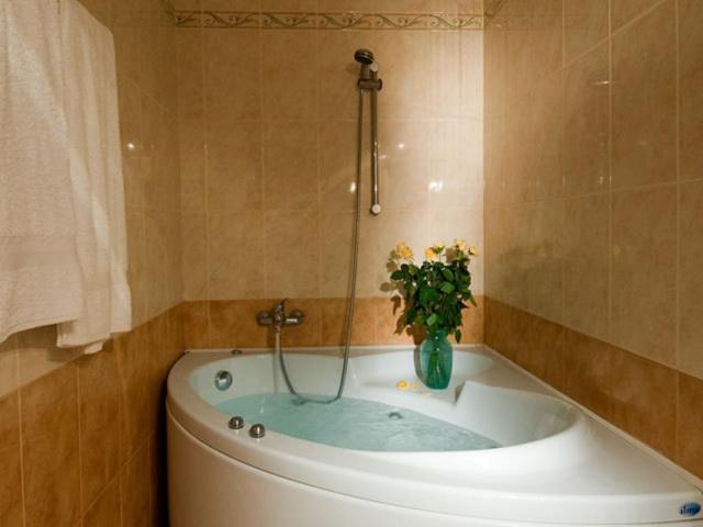 Hotel Montereale ポルデノーネ エクステリア 写真