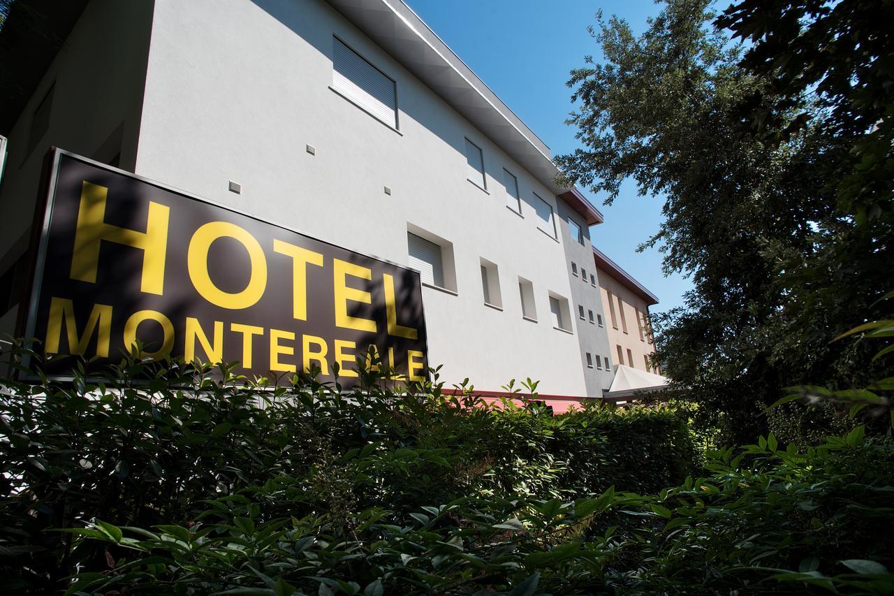 Hotel Montereale ポルデノーネ エクステリア 写真